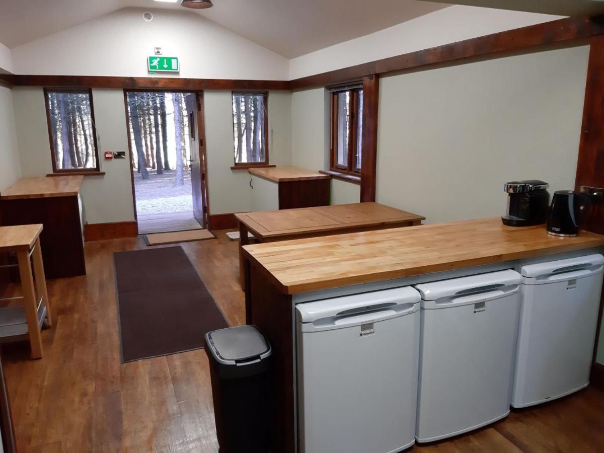 Wyldwood Lodge Cheadle  Exteriör bild
